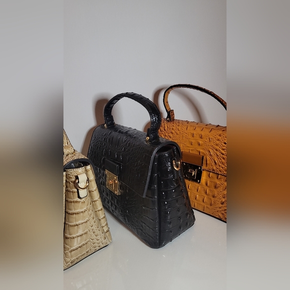 Handbag - Picture 7 of 12